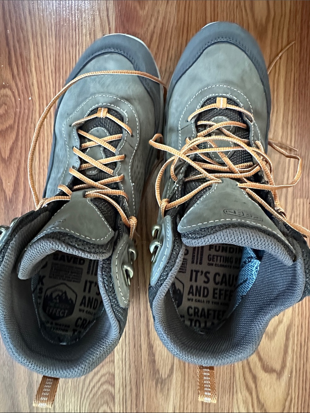 KEEN Olive Green Men's Hiking Boots with Tan Laces